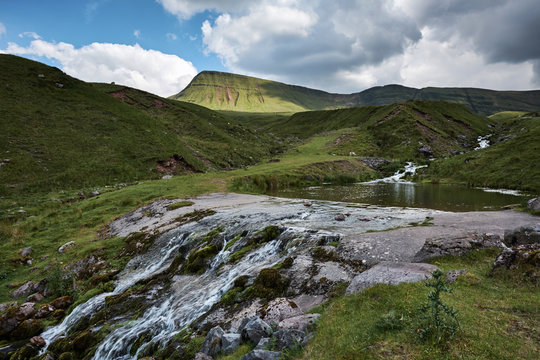 Llyn y fan fach, the welsh lake in Brecon Beacons national Park, the path

