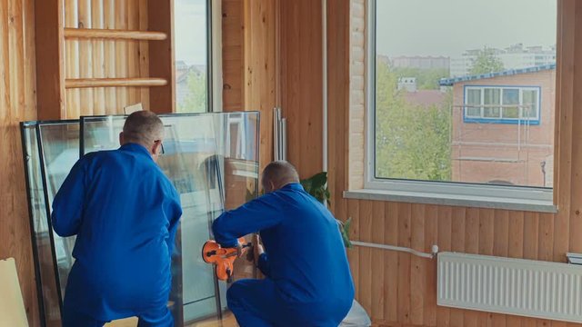 windows installation workers