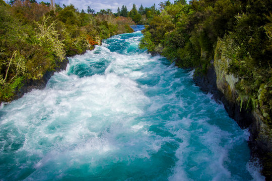 Powerful Huka Falls on the Waikato River near Taupo North Island New Zealand © Fotos 593