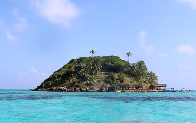 crab island in  providencia  Colombia/ Isla cangrejo en providencia Colombia