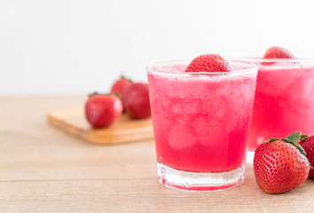 fresh strawberry smoothie