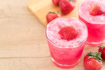 fresh strawberry smoothie