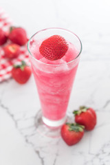 fresh strawberry smoothie