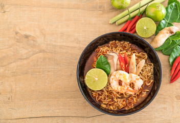 Spicy instant noodles soup with shrimp
