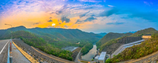 Papier Peint photo Barrage sunrise at Srinakarin Dam.  Srinakarin Dam is a hydro electric power generation.also it is a landmark of Kanchanaburi province.  