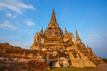 Fototapeta premium Wat Phra Si Sanphet temple in Ayutthaya Historical Park, a UNESCO world heritage site, Thailand