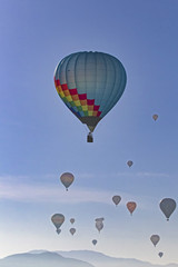 Balloons soar over California wine country during Hot Air Balloon Festival