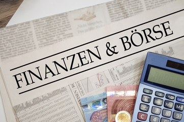 Zeitung mit Finanzen und Börse