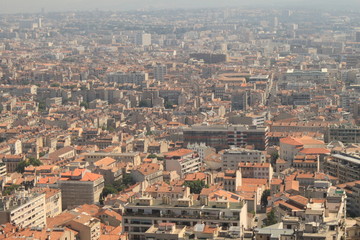 Marseille, Blick über das Häusermeer der Hafenstadt