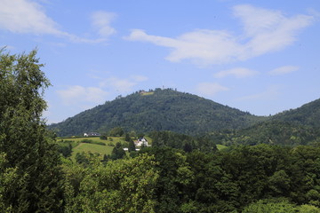 Naklejka premium Merkur, Berg, Hausberg und Wahrzeichen von Baden-Baden