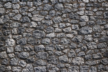 mur en pierre apparente