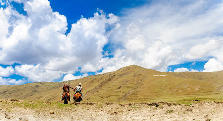 View on Horse Trekking in the mountains in China by Mount Yala