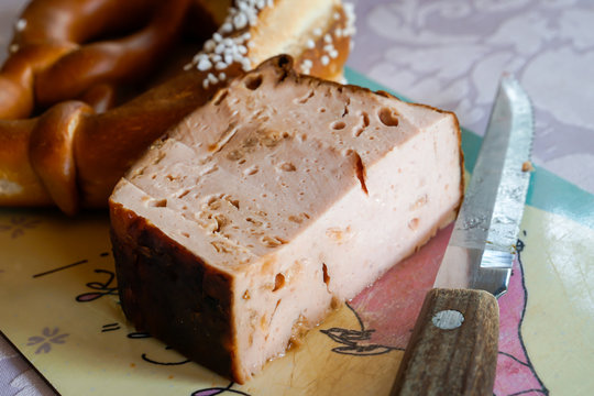 fleischk&auml;se mit brezel 
