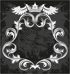Decorative frame with crown