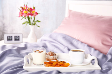 Fototapeta na wymiar Delicious breakfast in bed