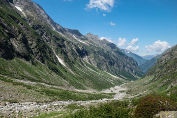 Fototapeta na wymiar Hochtal in Tirol