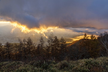 甘利山から見る日の出の風景