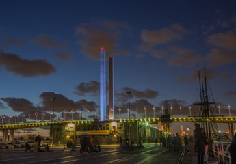 Bolte Bridge at night