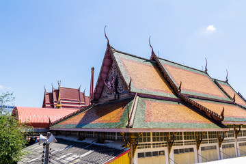 Fototapeta na wymiar Outdoor temple roof 