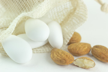 Confetti ripieni alle mandorle