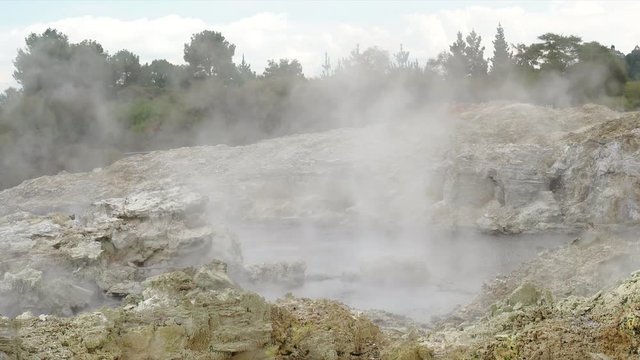 Hei&szlig;e Quelle Hell's Gate bei Taupo auf Neuseeland