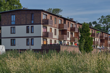 Fototapeta na wymiar Głogów, budynki mieszkalne