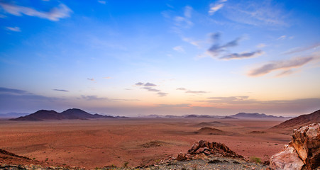 Sonneuntergang im Süden Namibias, Naukluft