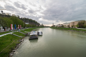 Fototapeta na wymiar View of the Salzach river in Salzburg