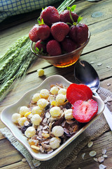 Muesli with strawberries