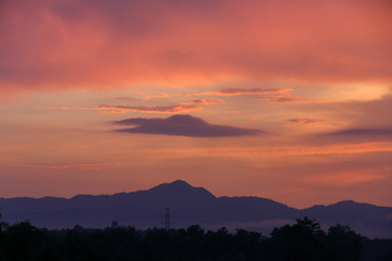 Obraz premium Orange evening sky In tropical countries Asia