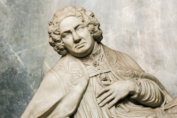Fototapeta na wymiar Statue in Ghent Cathedral - Bishop