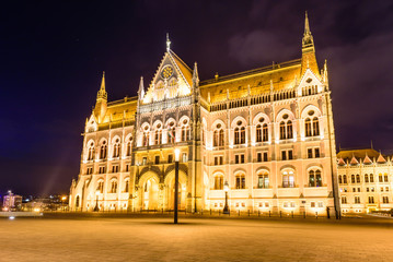 Fototapeta na wymiar View of Budapest parliament at night, Hungary