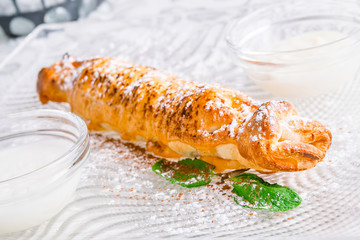 Apple strudel