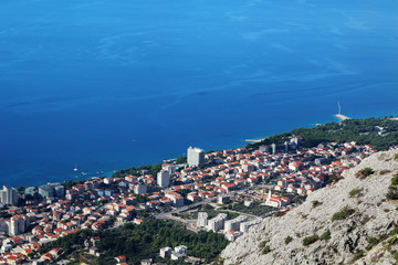 Naklejka premium View to Makarska from viewing point Štrbina, Biokovo Nature Park, Croatia
