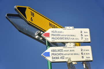 Znaki informacyjne © Grzegorz Polak