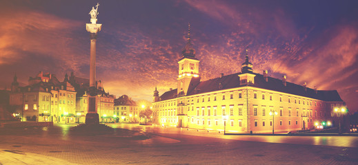 Fototapeta na wymiar Royal castle in Warsaw, Poland,vintage retro color tone