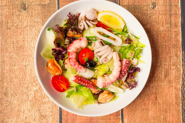 Sea food green salad