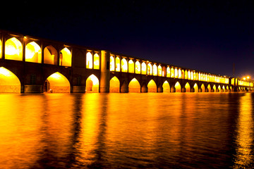 Fototapeta na wymiar in iran the old bridge