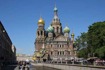 Fototapeta na wymiar The Church of the Savior on Blood in Saint Petersburg