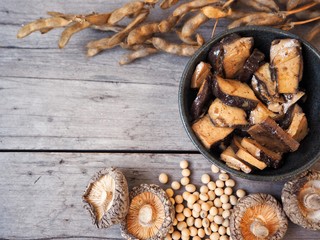 Tofu with shiitake mushroom