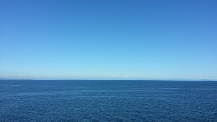 ocean skyline