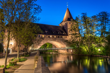 The chain bridge (Kettensteg) in the old town of Nuremberg, Germany