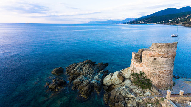 tour genoise erbalunga corse