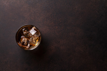 Obraz na płótnie Canvas Whiskey with ice