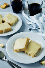 White chocolate banana bars