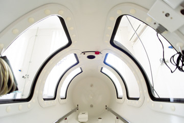 Hyperbaric chamber