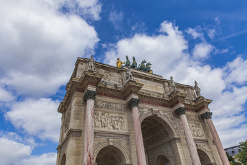 Fototapeta na wymiar Arc de Triomphe du Carrousel in Paris