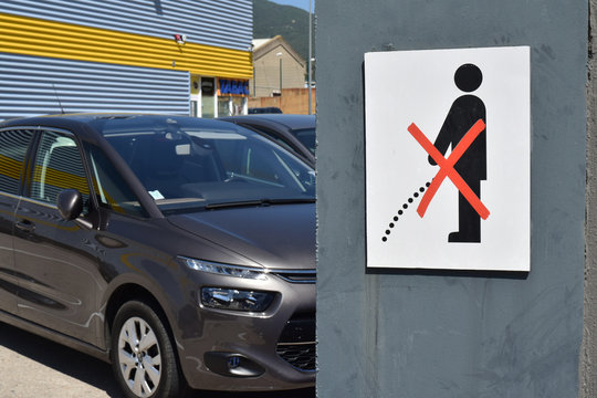 Panneau interdit d'uriner