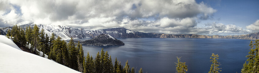 Crater Lake Panoramic | Clear Winter Day 