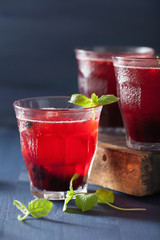 refreshing blueberry drink with lime and mint